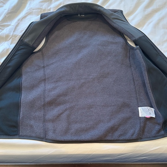 Arc’teryx Covert Vest - Picture 2 of 5